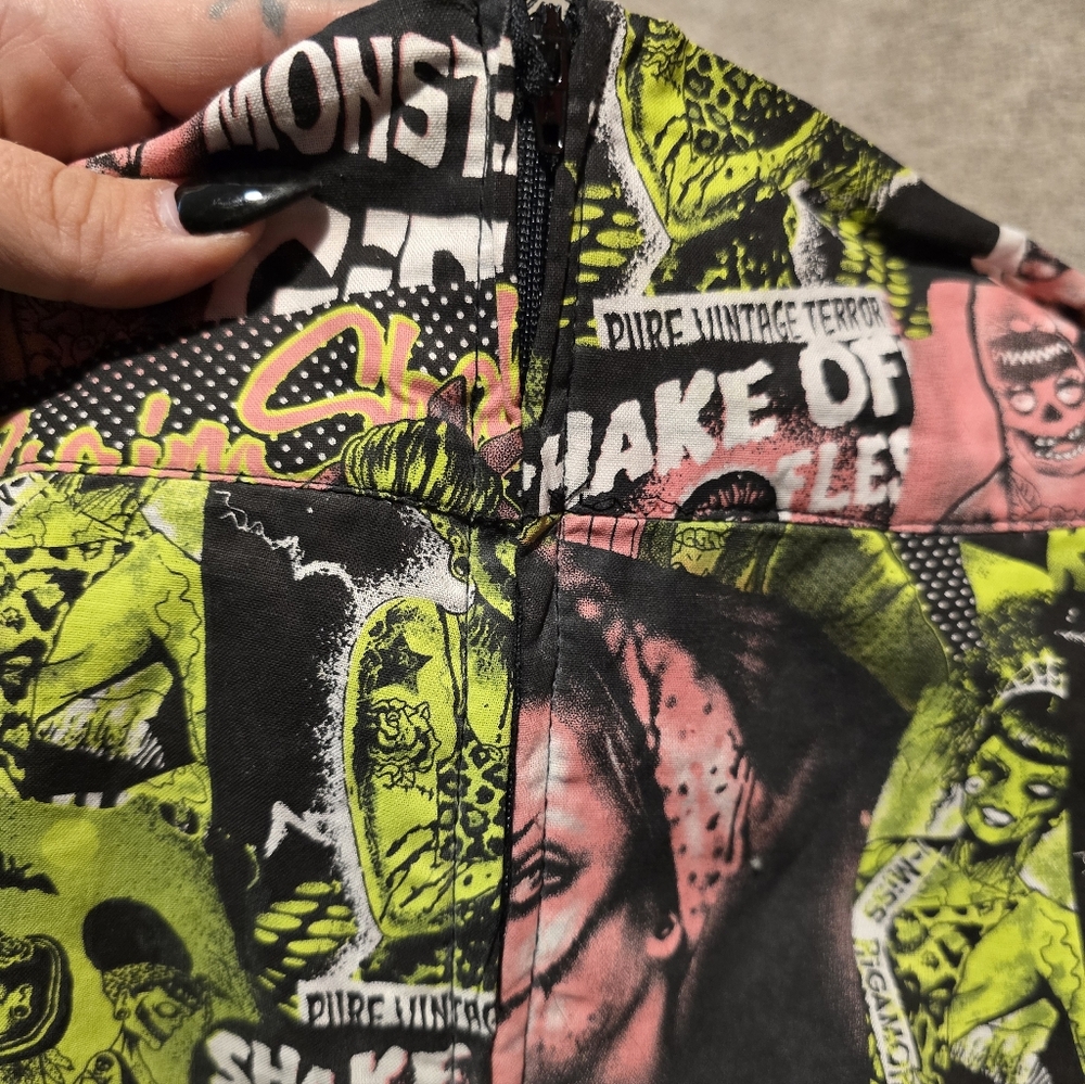 Rockabilly Zombie Pin Up Skirt - Picture 2 of 7